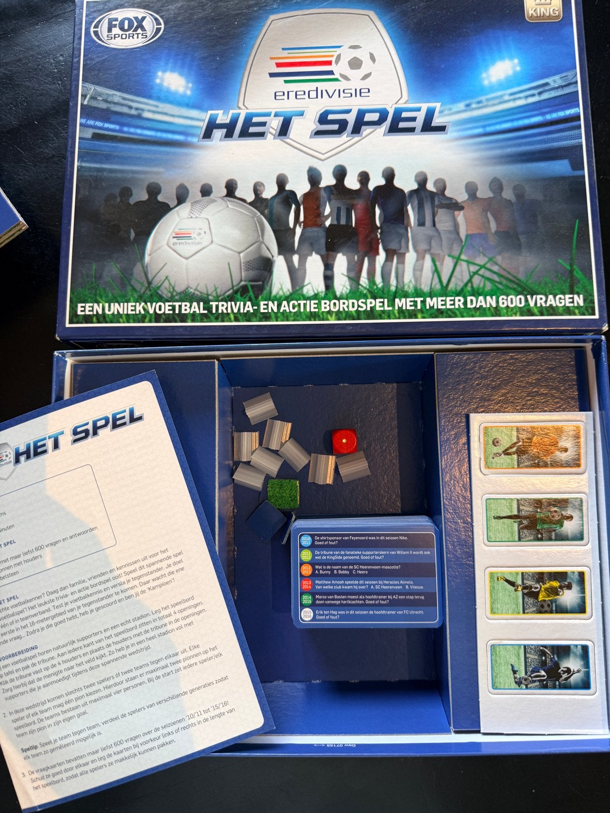 Eredivisie Het Spel - Voetbal Trivia & Actie Bordspel, Hobby en Vrije tijd, Drie of vier spelers, Ophalen of Verzenden, Nieuw