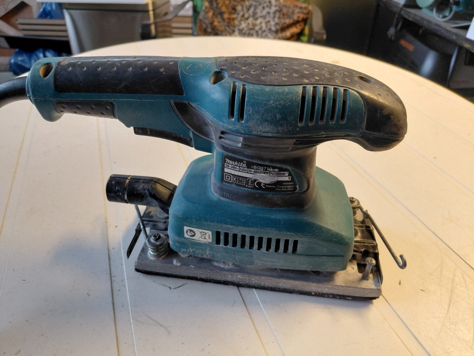 Makita Vlakschuurmachine BO3710, Doe-het-zelf en Verbouw, Ophalen of Verzenden, Gebruikt, Vlakschuurmachine
