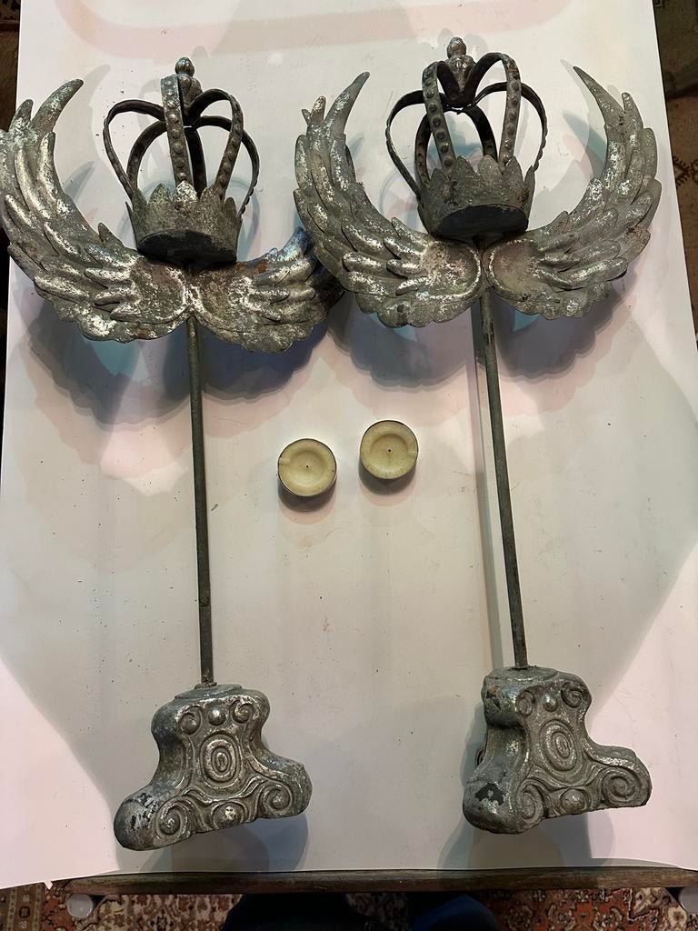 Brocante kandelaars met kroon en engelen vleugels, Ophalen of Verzenden