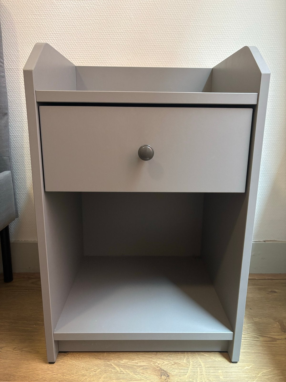 IKEA Hauga Nachtkastje/Bijzettafel - Grijs (40x36cm), Ophalen, Minder dan 45 cm, 55 tot 70 cm, Zo goed als nieuw