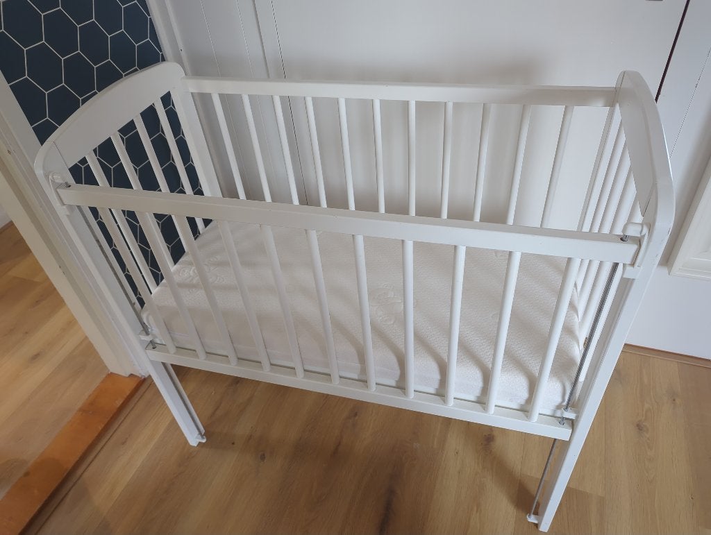Wit baby bedje/co sleeper, Ophalen, Gebruikt, Ledikant