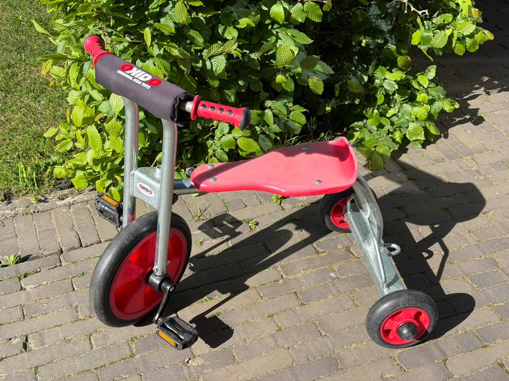 Stevige grote driewieler Okido, Ophalen, Zo goed als nieuw