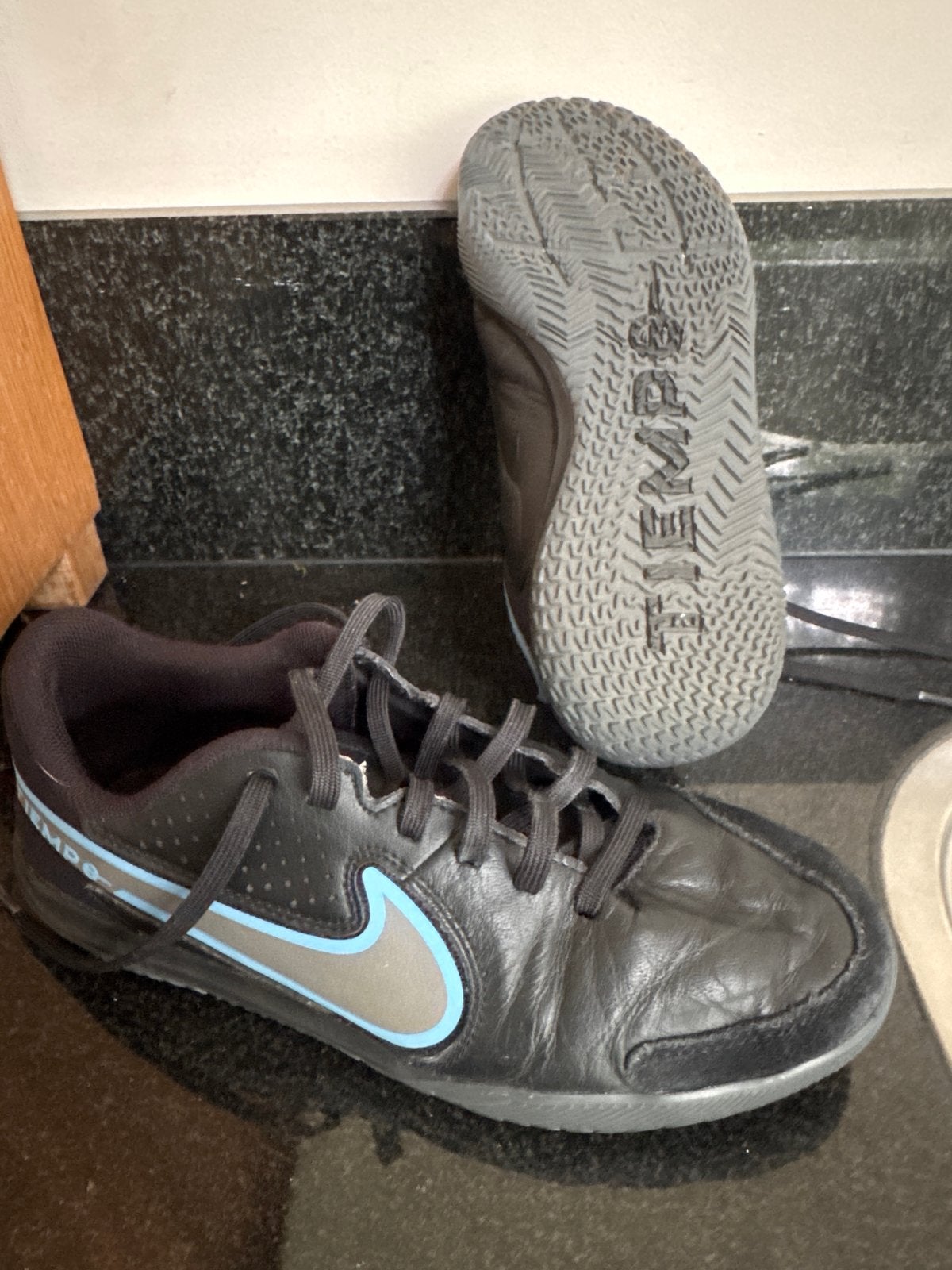 Nike Tiempo zaalschoenen  gym- Maat 35 Gebruikt, Gebruikt, Maat XS of kleiner, Schoenen, Ophalen of Verzenden