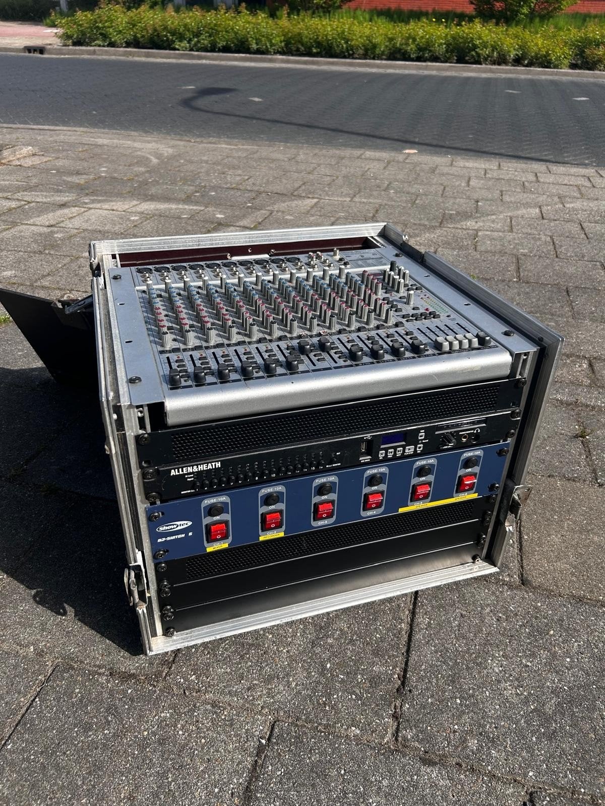 Complete PA set voor oefenruimte en live optredens, Ophalen, Gebruikt