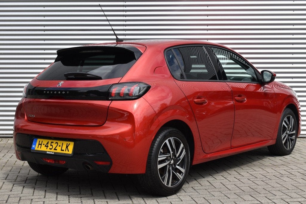 Peugeot 208 1.2 PT 5DRS. ALLURE PACK / CARPLAY / P. CAMERA, Auto's, Peugeot, Keurmerk '100% Onderhouden', 101 pk, Gebruikt, Euro 6
