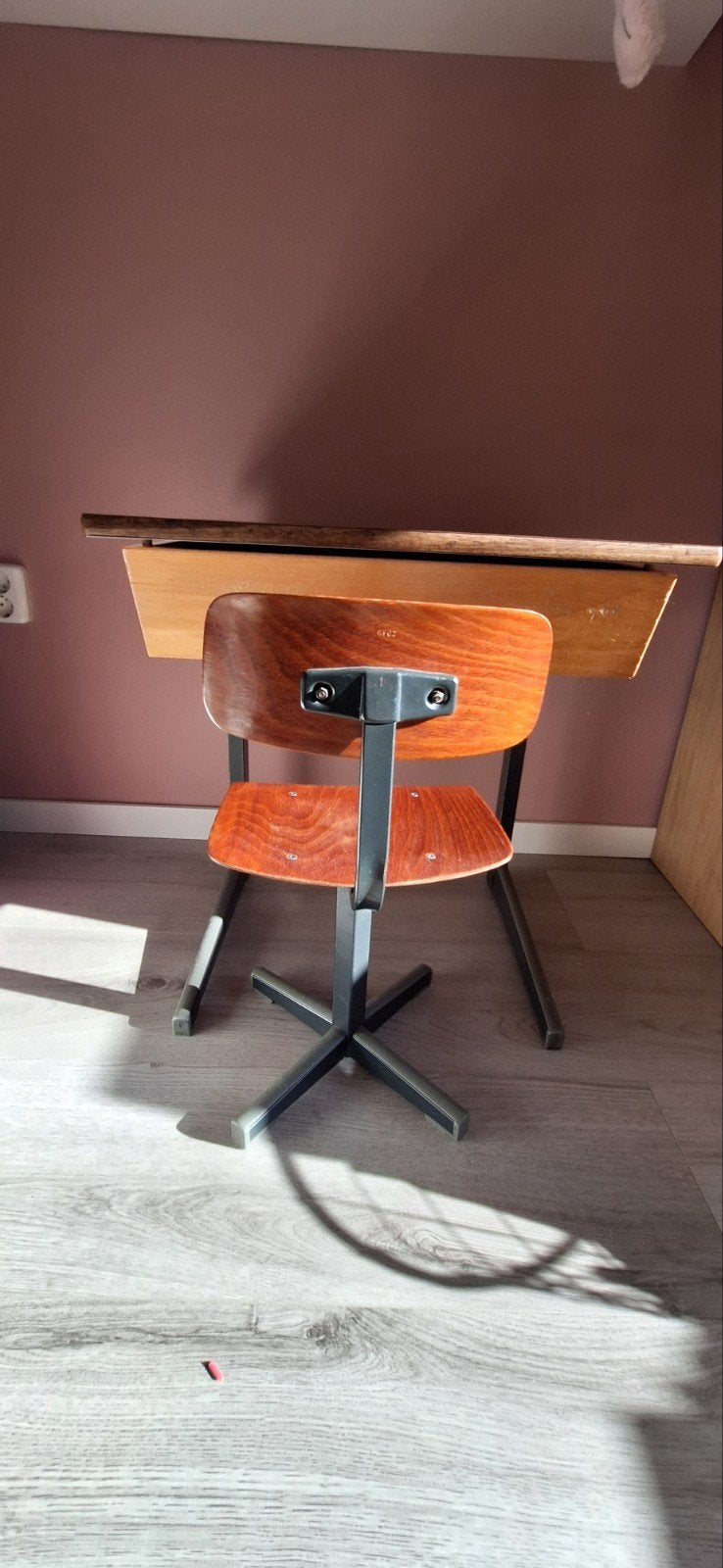 oud bureautje met stoeltje, Ophalen, Huis en Inrichting