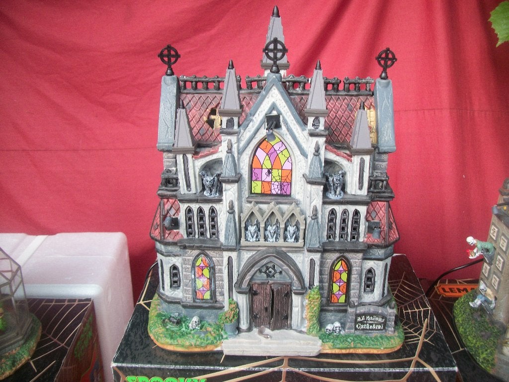 Halloween kerst, Ophalen, Zo goed als nieuw