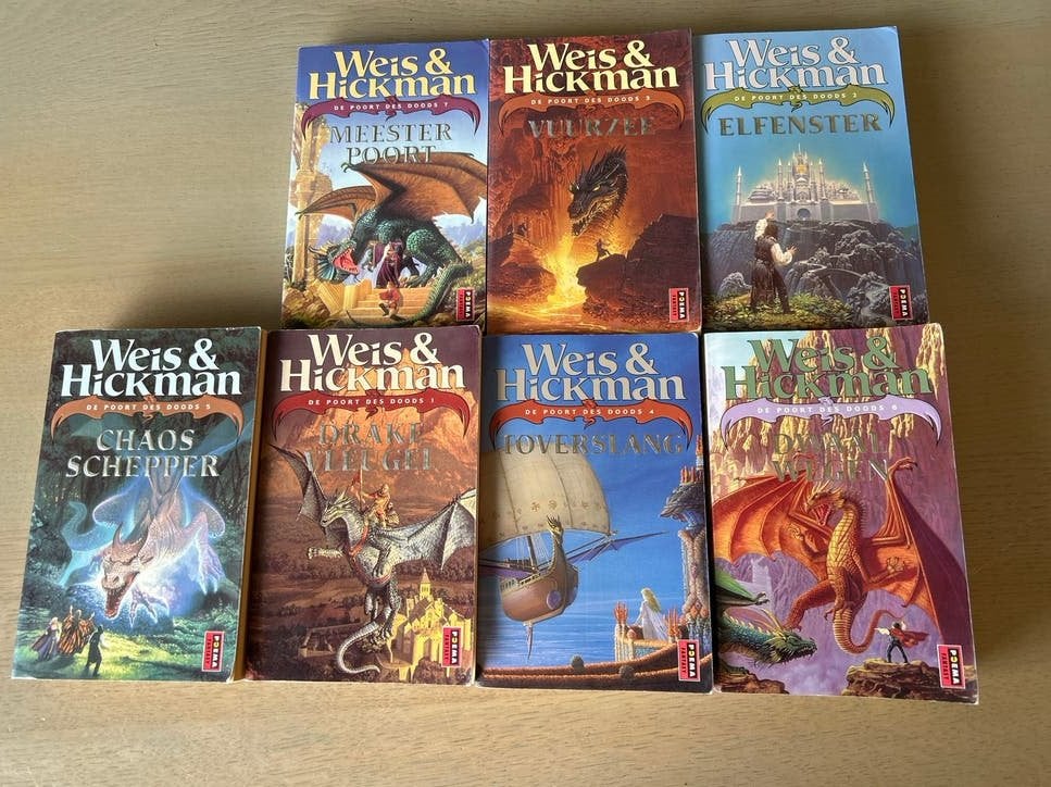 De Poort des Doods - Weis & Hickman (7 delige serie), Ophalen of Verzenden, Gelezen