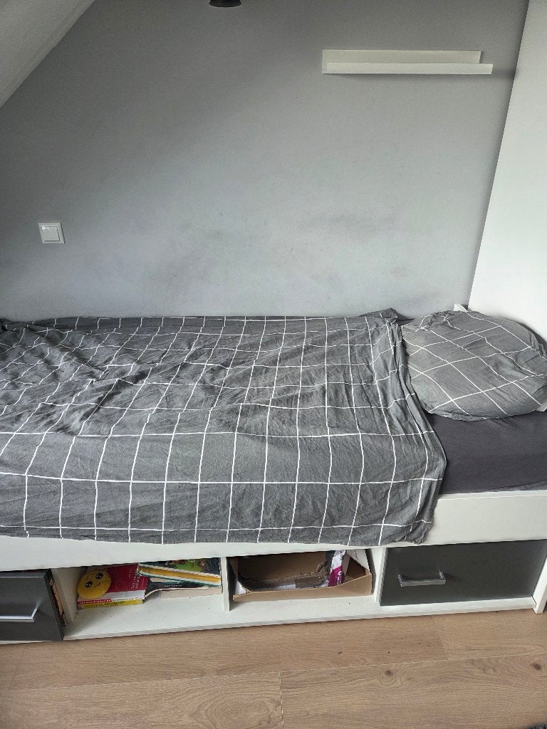 Bed, Huis en Inrichting, Ophalen, 90 cm, Eenpersoons, Wit
