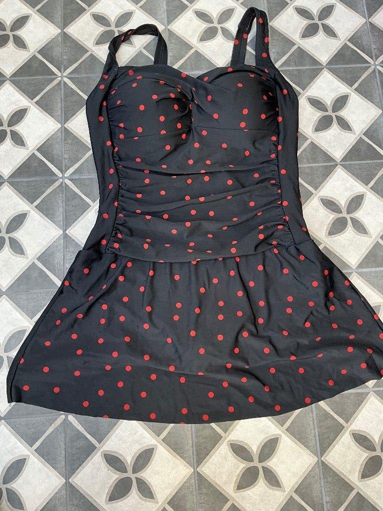 BEACHWAVE badpakjurk met stippen zwart/brique Maat 52, Zwart, Nieuw, Badpak, Ophalen of Verzenden