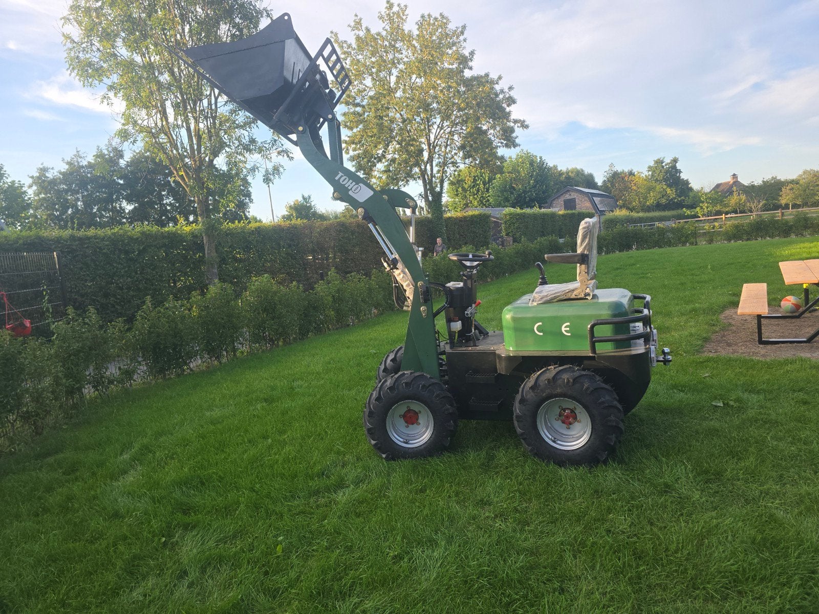 Nieuw: TOHO TH960 Elektrische Shovel – 500kg Hefvermogen, Ophalen of Verzenden, Wiellader of Shovel