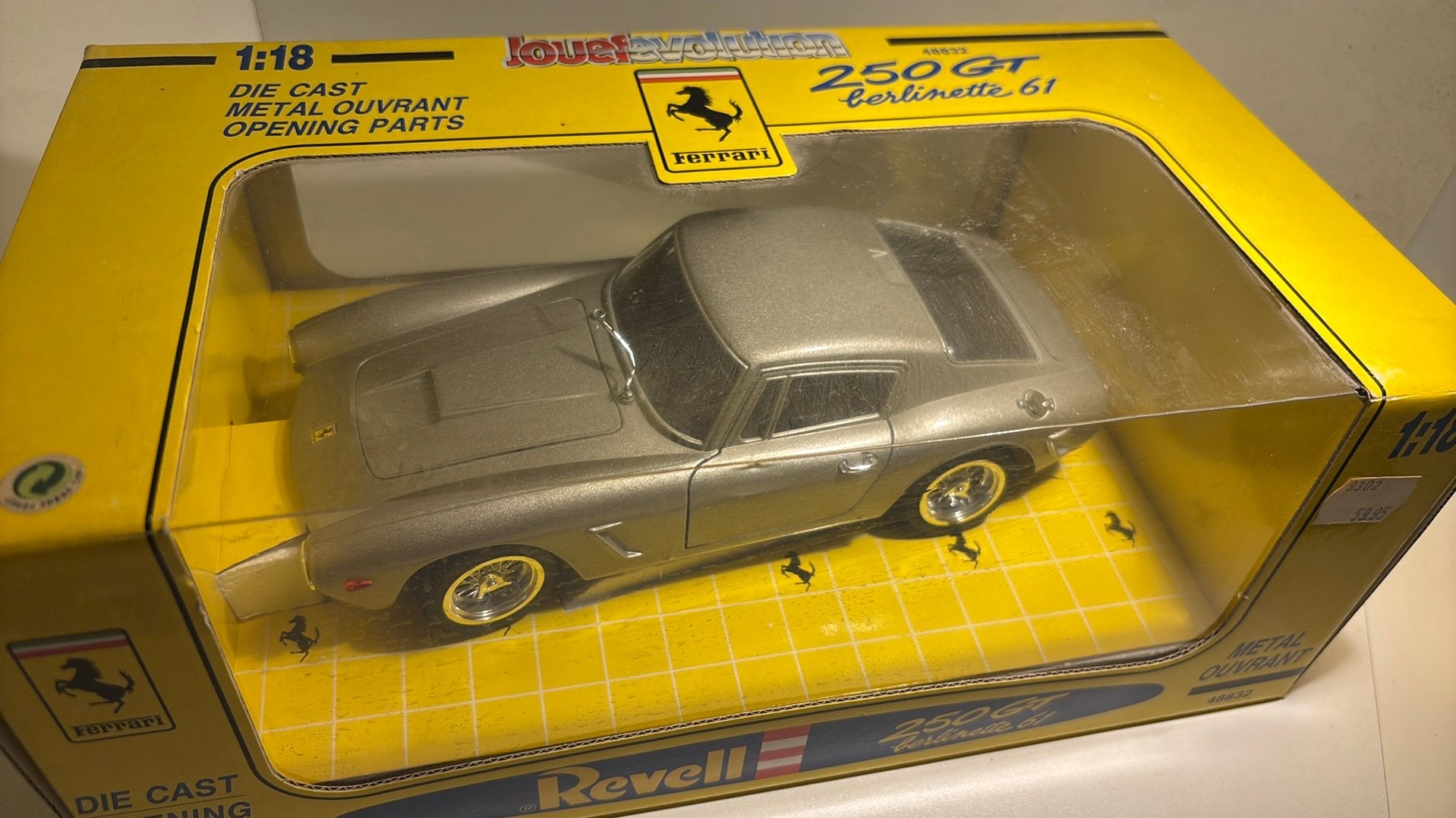 Ferrari 250 gt berlinetta 61 revell 1.18, Auto, Ophalen of Verzenden, A, A