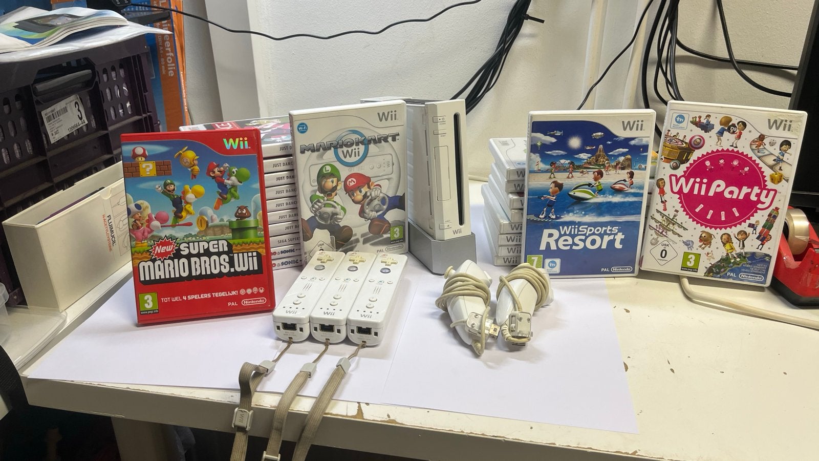 Overcomplete Wii Bundel met 3 Controllers en 20+ Games, Spelcomputers en Games, Gebruikt, Met games, //, //