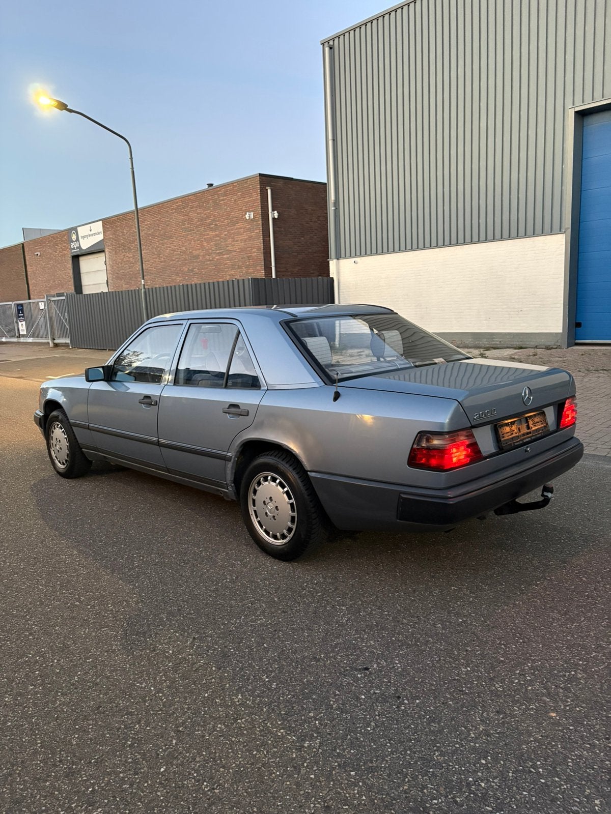 Mercedes 200 w124 diesel oldtimer belastingvrij, foto 6
