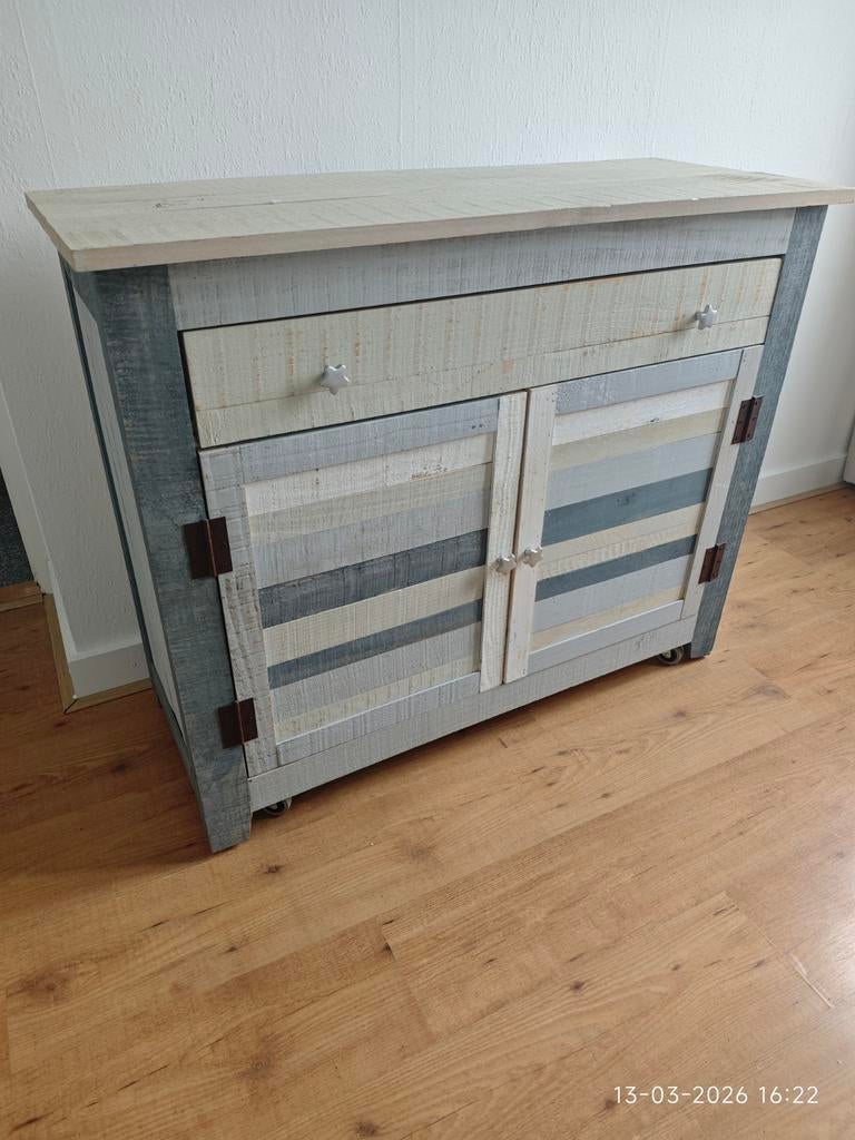Commode/ kledingkast, Ophalen, Zo goed als nieuw