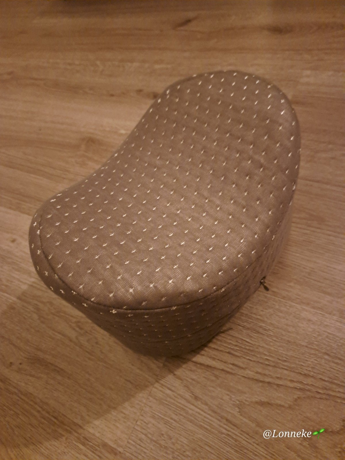 Splinternieuw kniekussen - Comfort en ondersteuning, Ophalen of Verzenden, Nieuw, Grijs