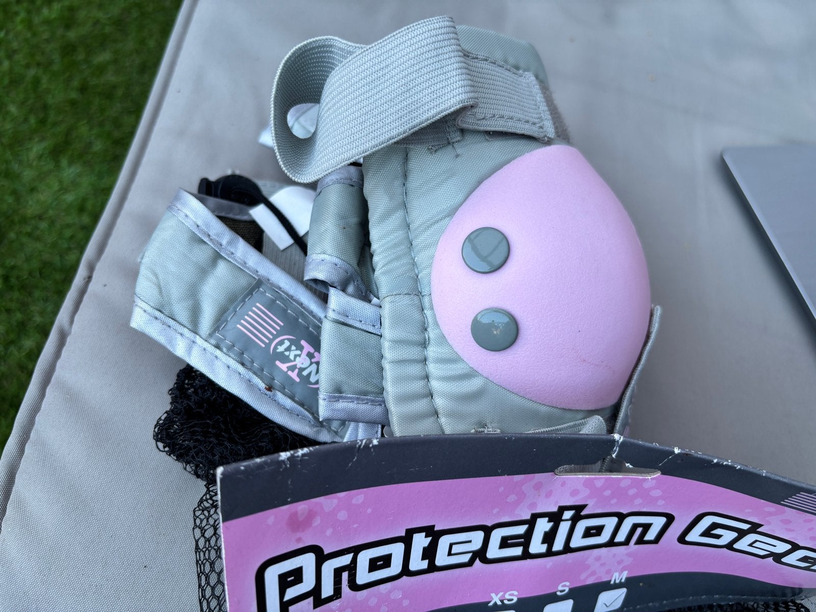 Roze rolschaatsen en beschermset voor kinderen, Ophalen, Gebruikt, Overige typen, Overige merken