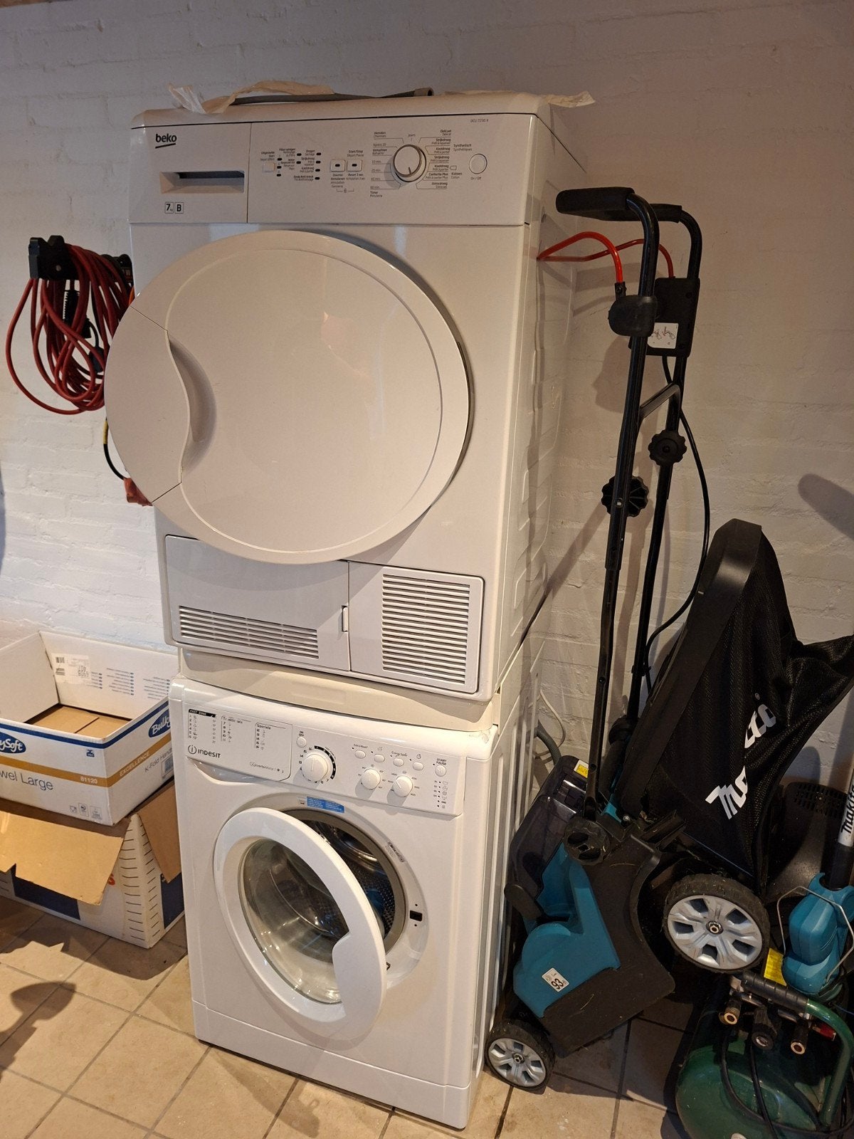 Indesit wasmachine en Beko condensdroger combi, 6 tot 8 kg, Ophalen, Gebruikt, 85 tot 90 cm