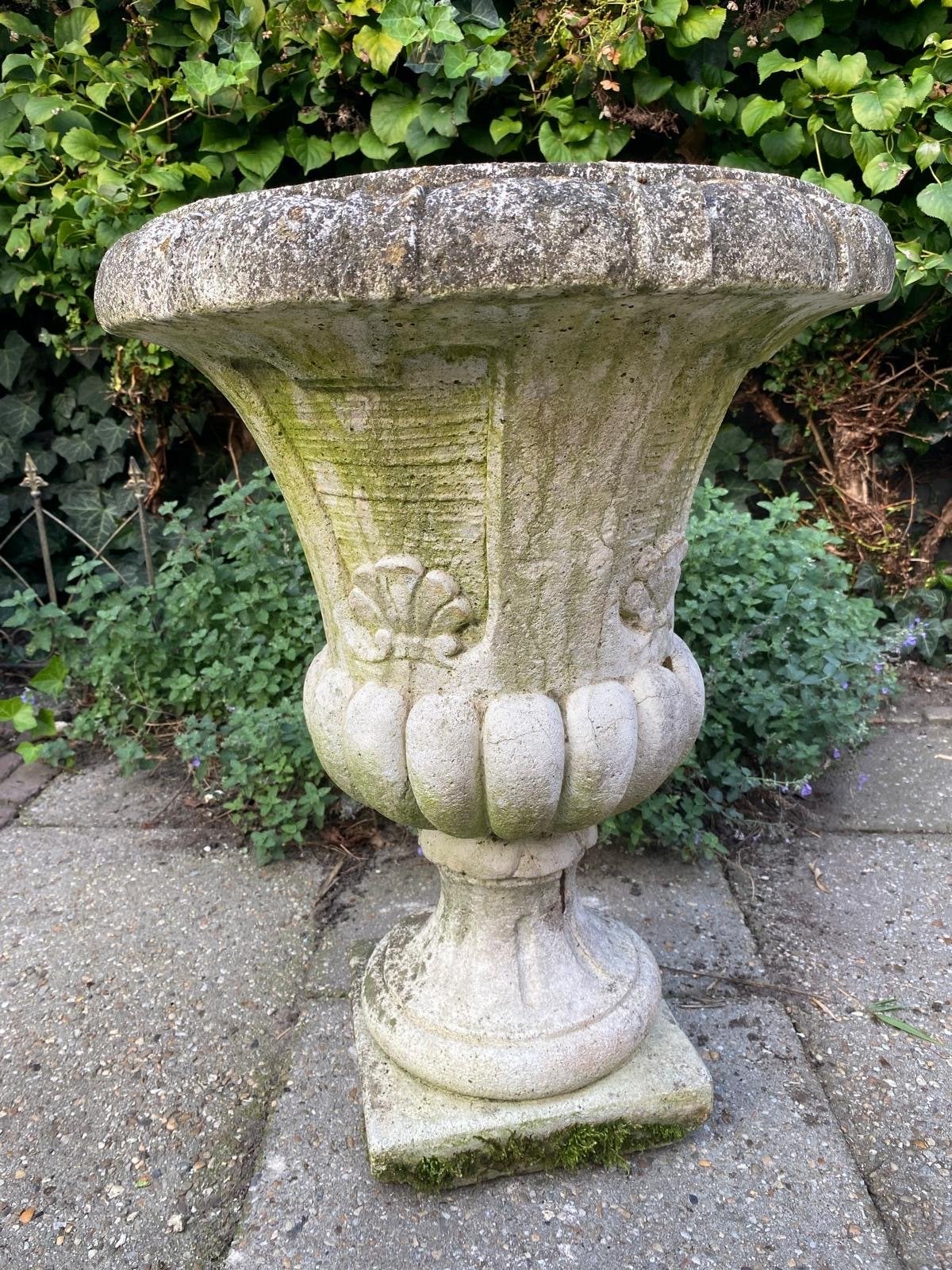 Prachtige grote brocante tuinvaas 60cm hoog 48 d, Tuin en Terras, Ophalen, Gebruikt