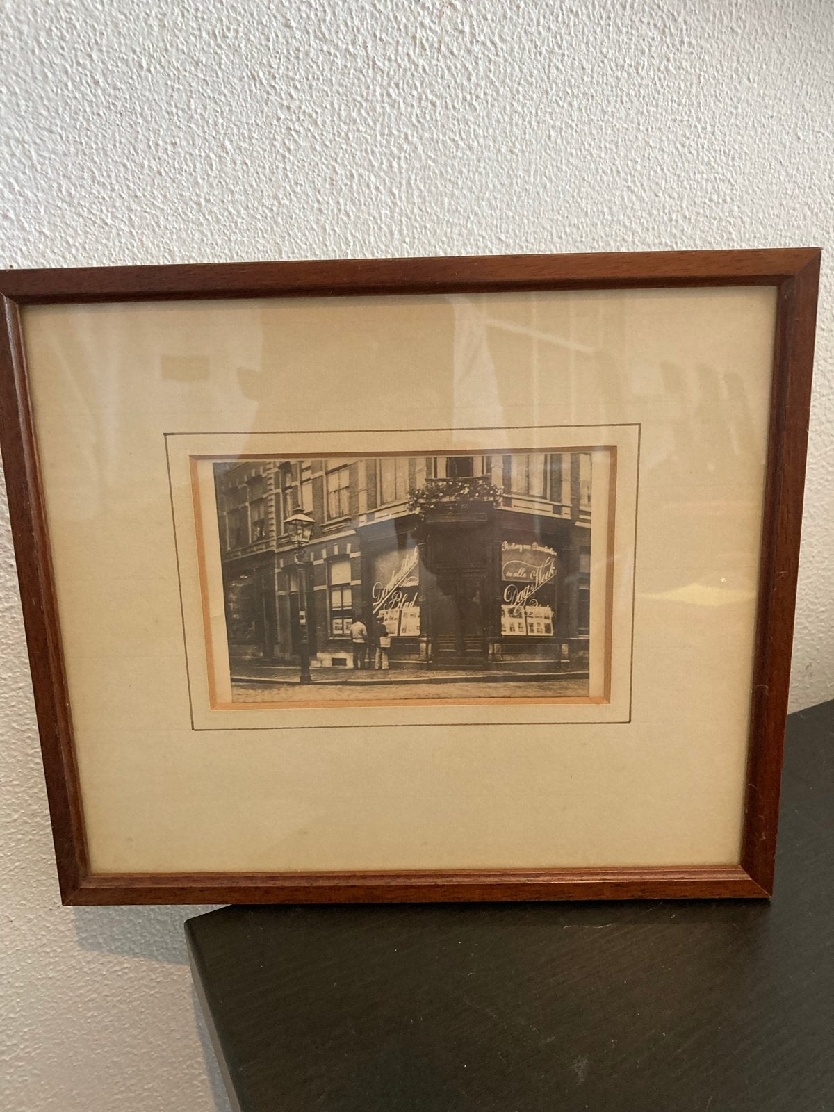 Raamstraat Begijnhof Dordrecht - Herdruk foto uit 1906, Antiek en Kunst, Ophalen of Verzenden, Foto, Fotografie, Ingelijst