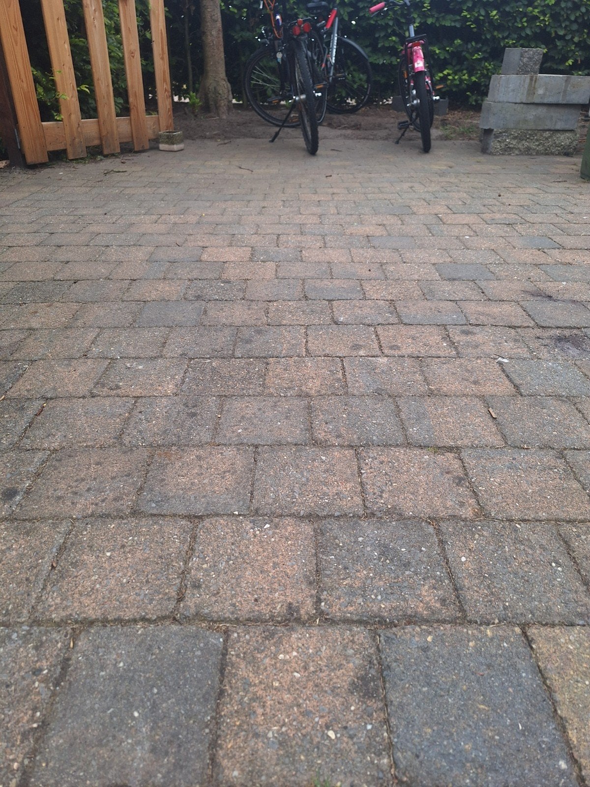 Gratis tegels, Tuin en Terras, Ophalen, Gebruikt, Beton, Terrastegels