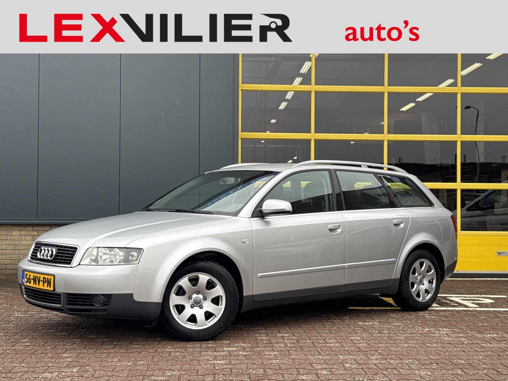 Audi A4 Avant 2.0 MT Automaat, Auto's, Dealer onderhouden, Gebruikt, Zwart, 4 cilinders