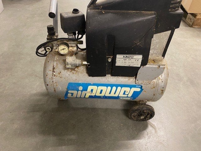 COMPRESSOR 2 STUKS  PER STUK 39.= EURO, Minder dan 25 liter, Ophalen of Verzenden, Gebruikt, Minder dan 200 liter/min