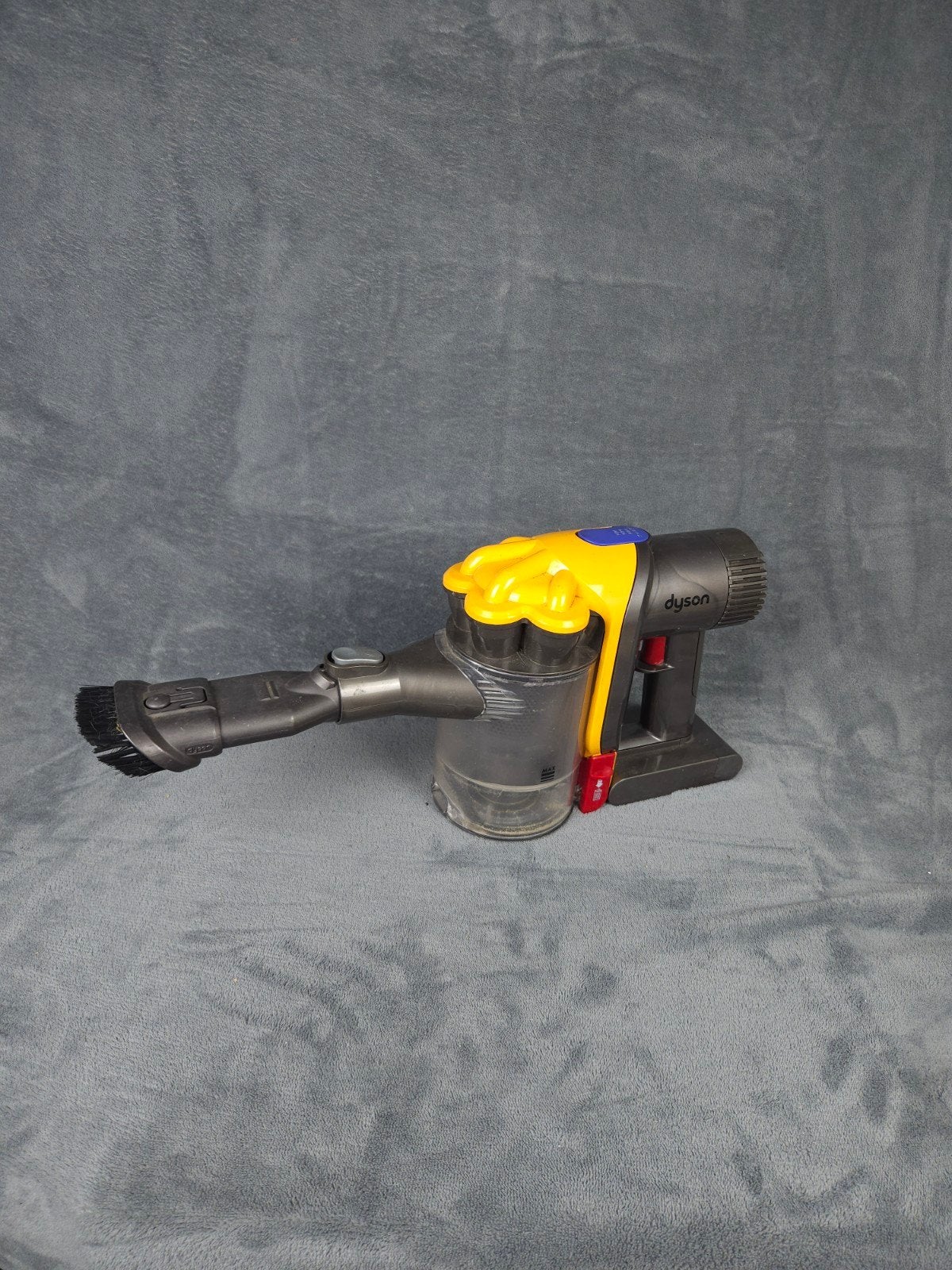 Defect Dyson Stofzuiger Kruimeldief DC30 Geel Handstofzuiger, Verzenden, Dyson, ., Niet werkend