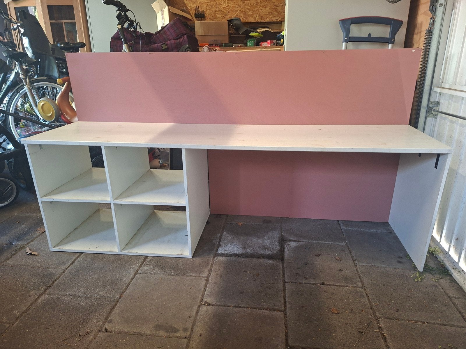 GRATIS. leuke kast voor de kinderspeelhoek, Ophalen, Gebruikt, Spaanplaat of MDF, Wit