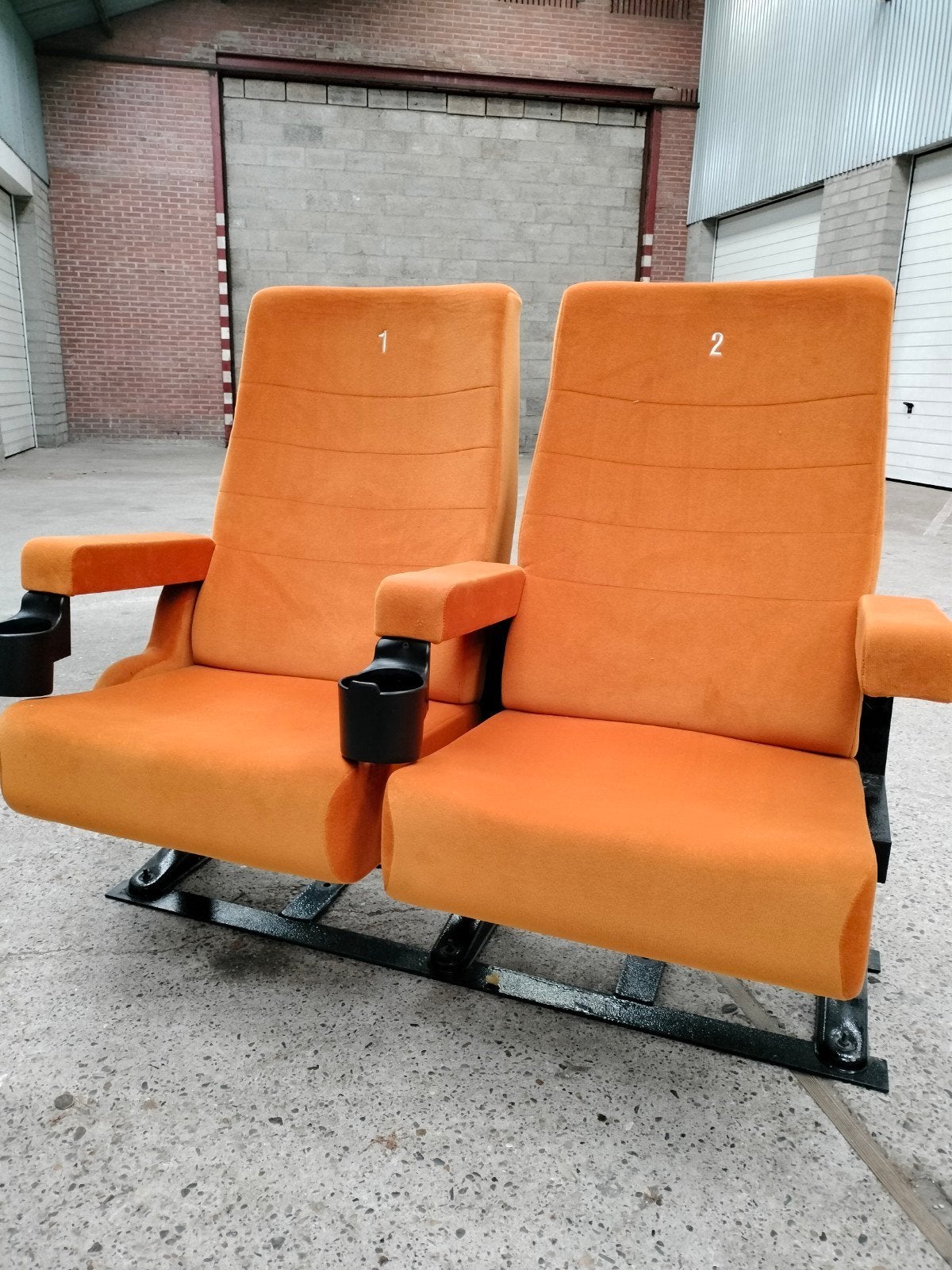 Set van 2 bioscoopstoelen - Zo goed als nieuw, Twee, Overige kleuren, Ophalen of Verzenden, Zo goed als nieuw