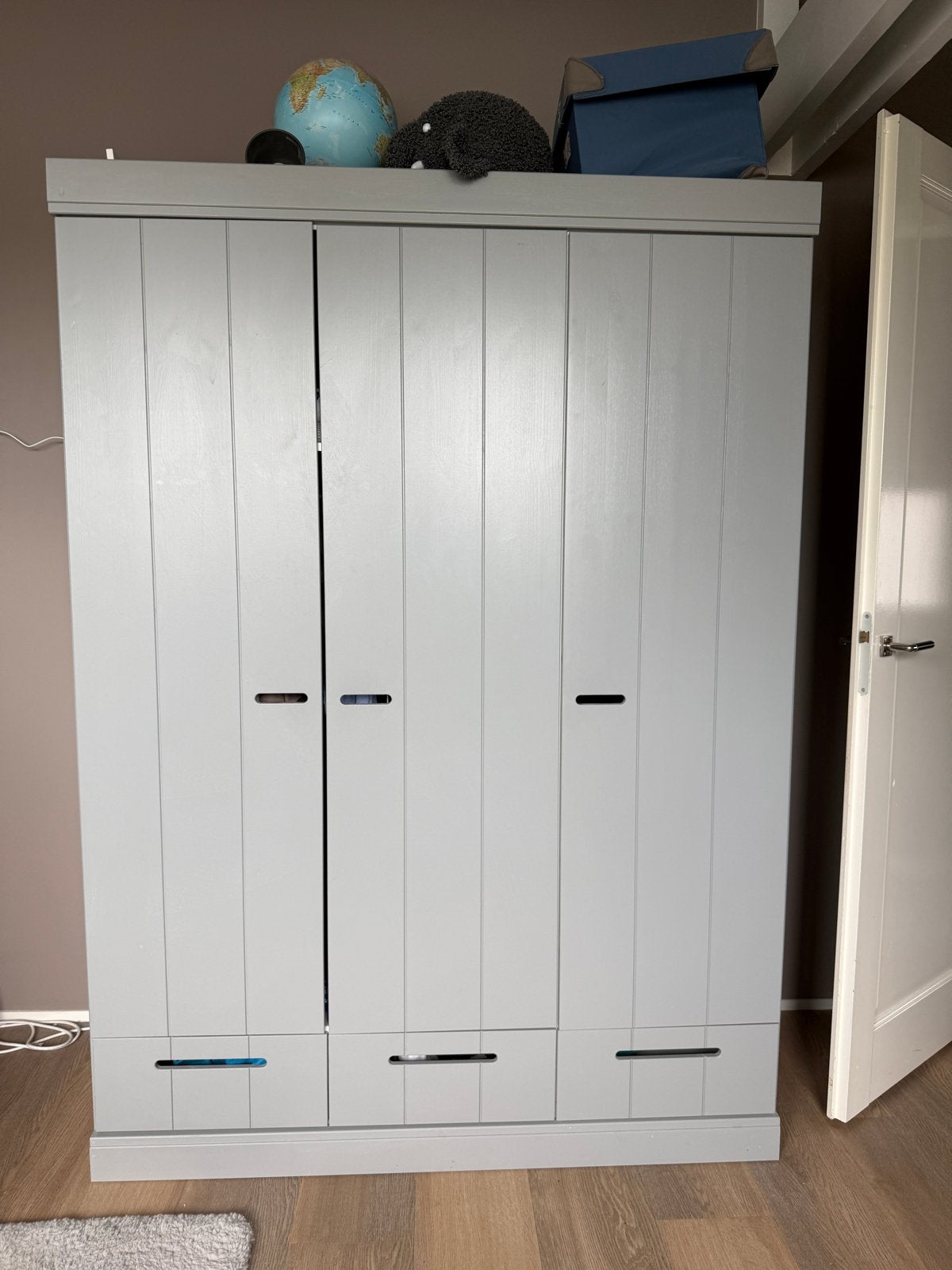 Woood grenen grijze kledingkast, Huis en Inrichting, Kasten | Kledingkasten, Ophalen, 50 tot 75 cm, Grenenhout, 200 cm of meer