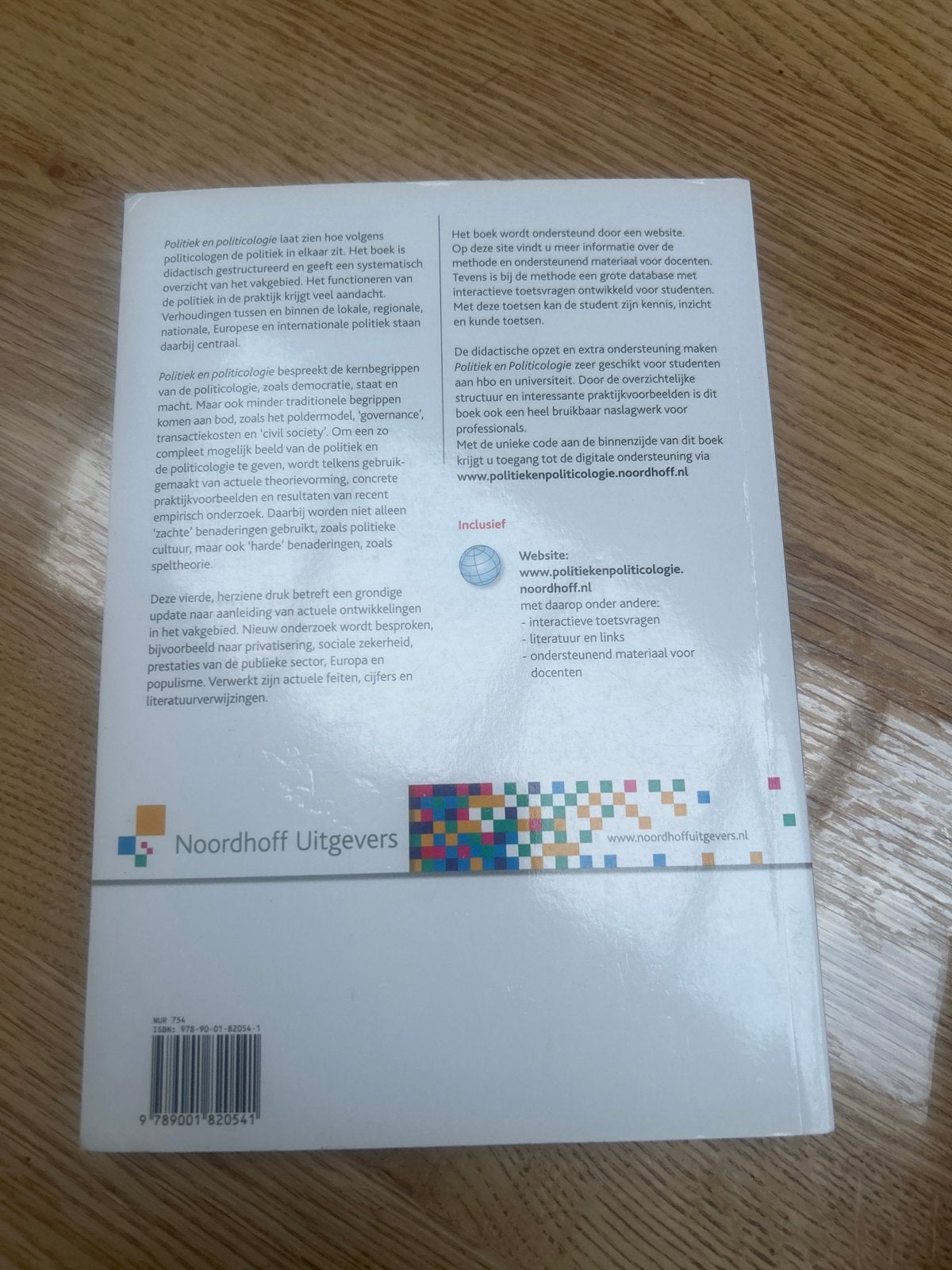 Politiek en politicologie - Edwin Woerdman (4e druk), Boeken, Ophalen of Verzenden, Gamma, Zo goed als nieuw, HBO
