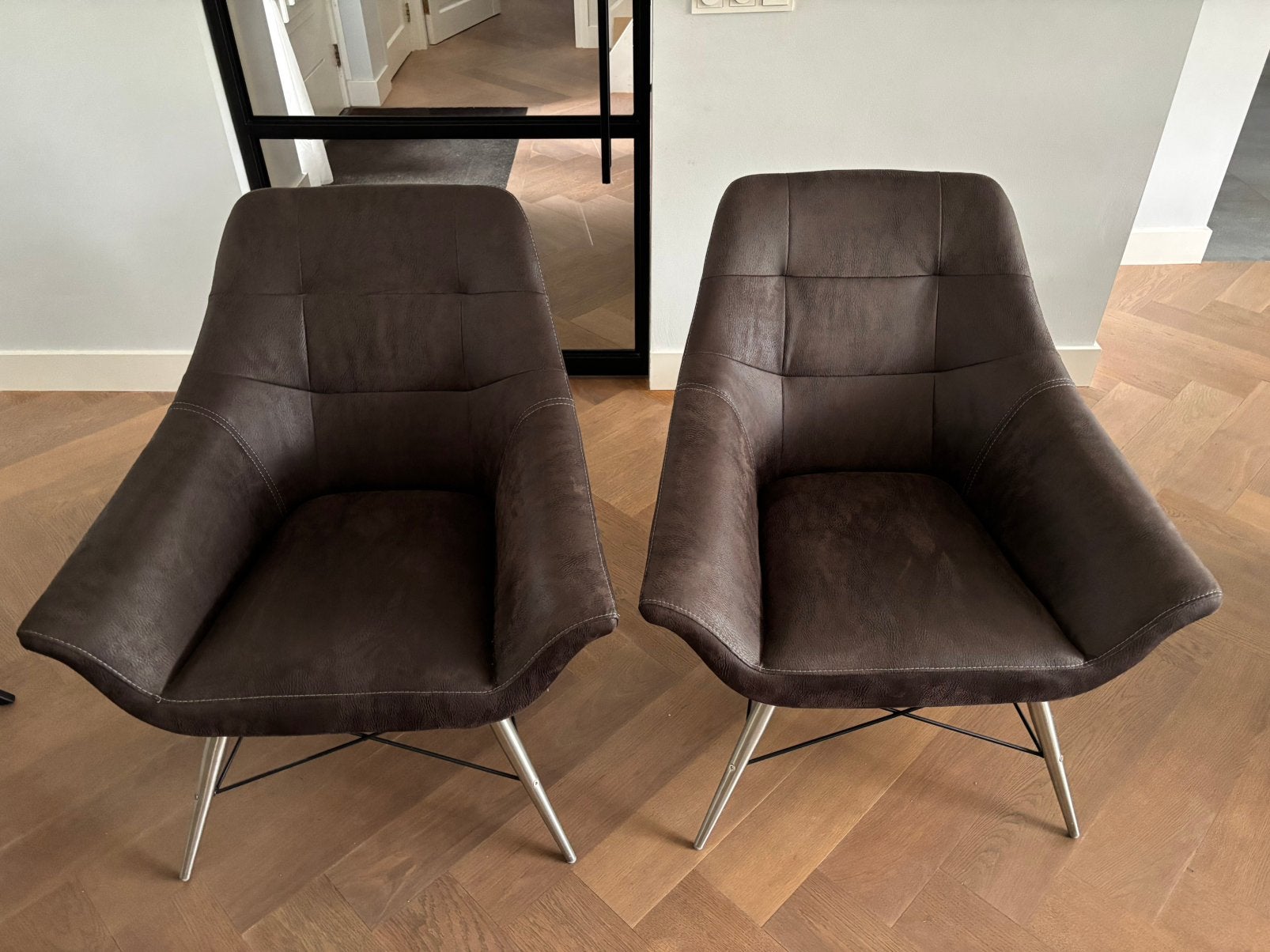 H&H Fauteuils, 2 stuks, kleur donker bruin., Ophalen, Twee, Bruin, Zo goed als nieuw
