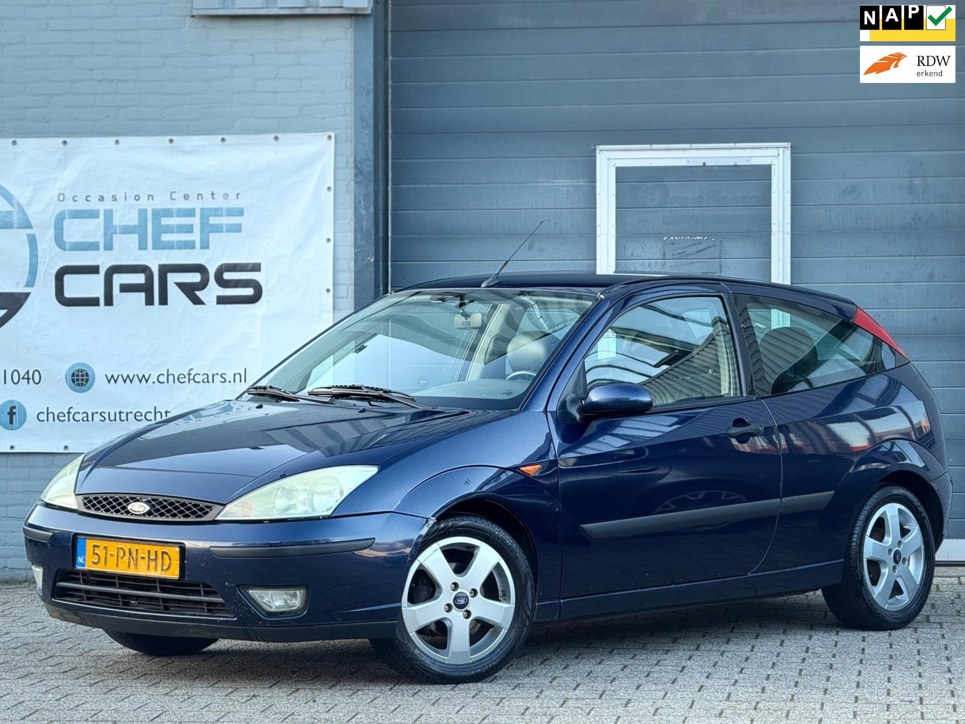 Ford Focus 1.6|NAP|NIEUWEAPK|AIRCO|LEER|BOEKJES|GOEDESTAAT!, 1596 cc, Zwart, 4 cilinders, Blauw