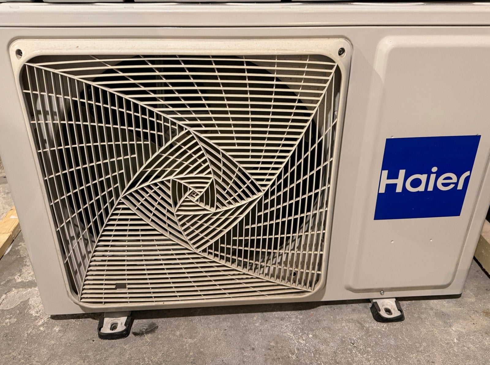 Haier 1U25S2SM1FA Single Split Type Airco Buitenunit, Ophalen, Gebruikt, Minder dan 60 m³, Koelen en Ontvochtigen