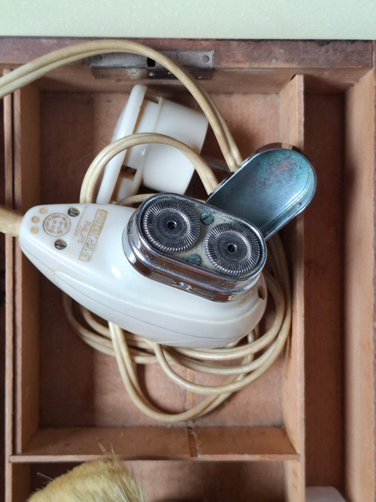 Scheerset: Philips Philishave, scheerkwast, scheermes, Antiek en Kunst, Ophalen