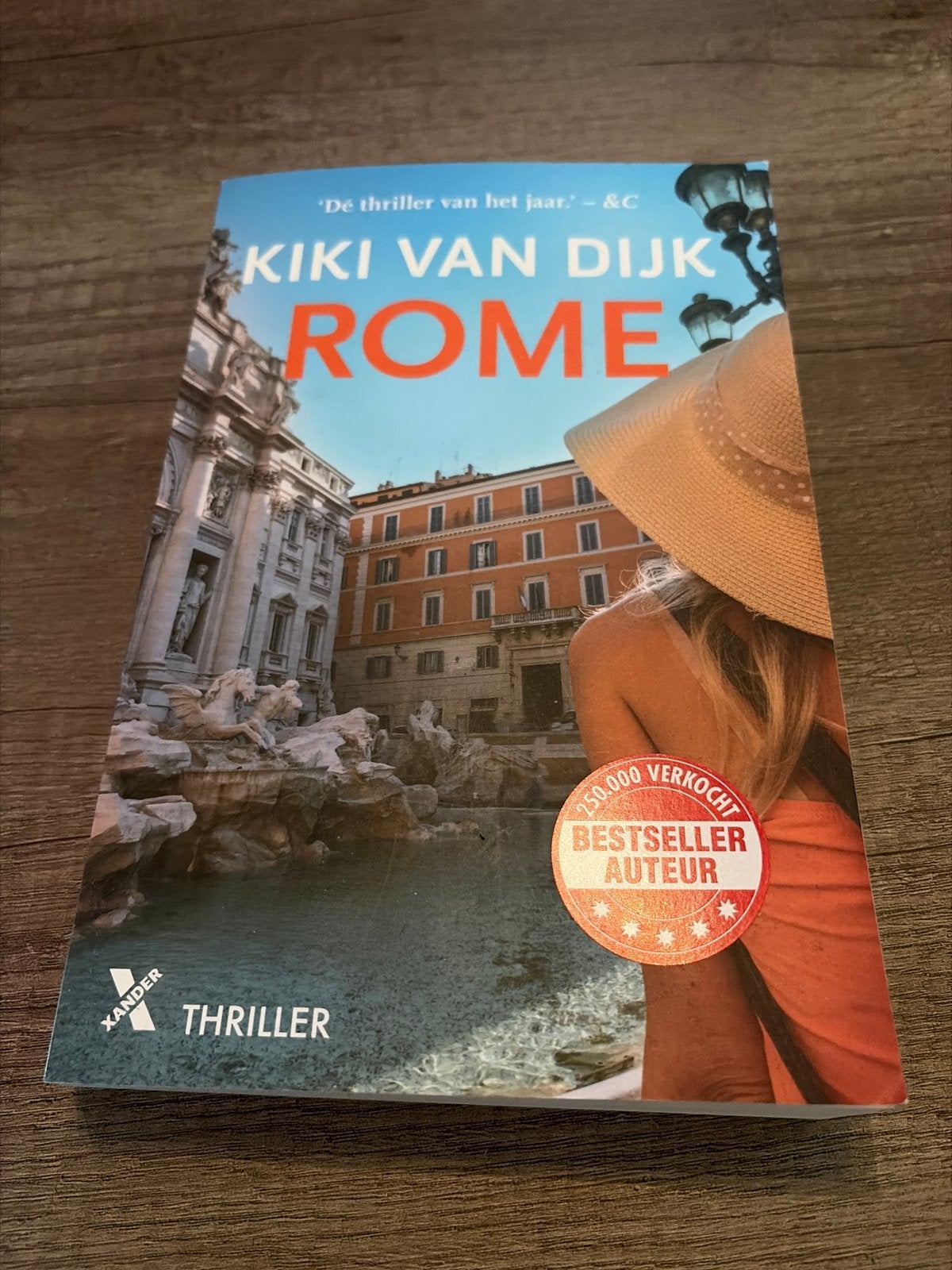 Kiki van Dijk - Rome (Thriller), Ophalen of Verzenden, Zo goed als nieuw, Nederland