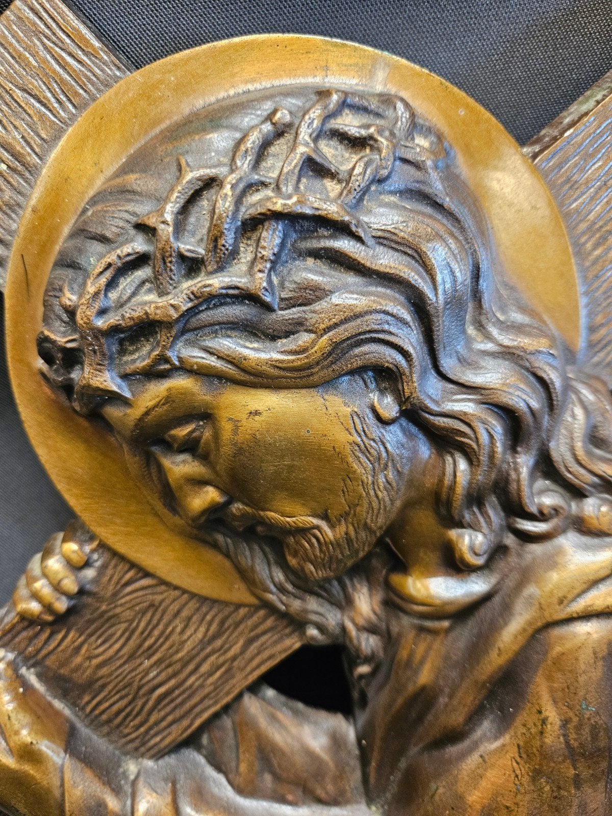 Bronzen Beeld Jezus met Kruis - Gesigneerd M. Thomas, Ophalen of Verzenden