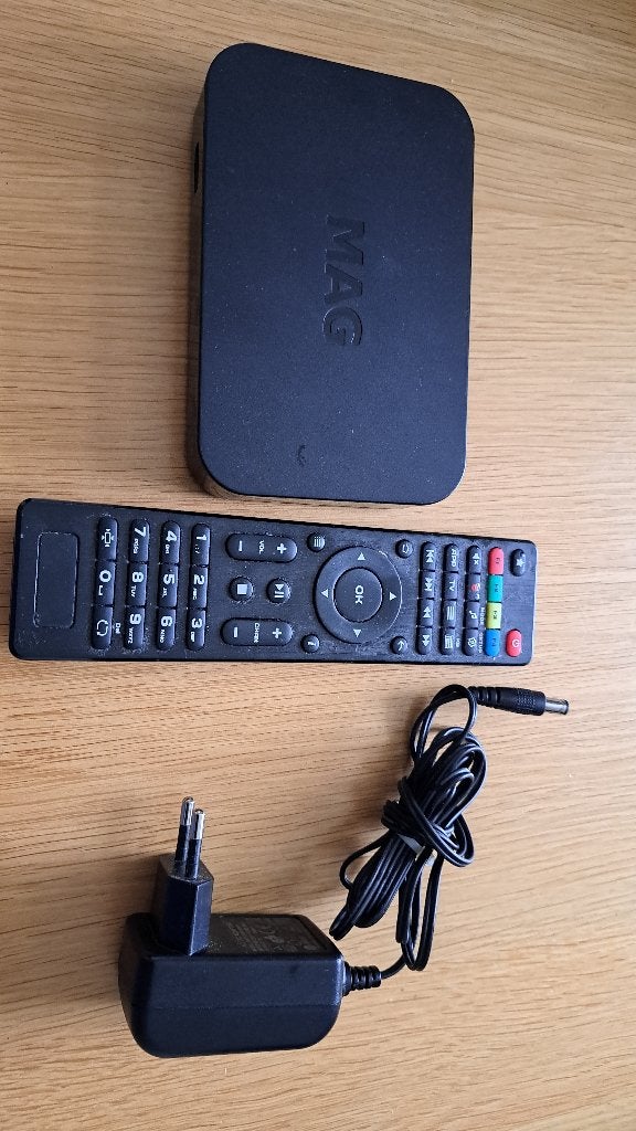 MAG322 IPTV Box Linux, Ophalen of Verzenden, Gebruikt