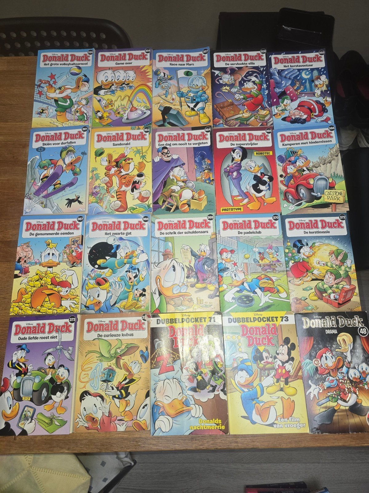 Diverse Donald Duck stripboeken en specials, Meerdere stripboeken, Ophalen, Gelezen