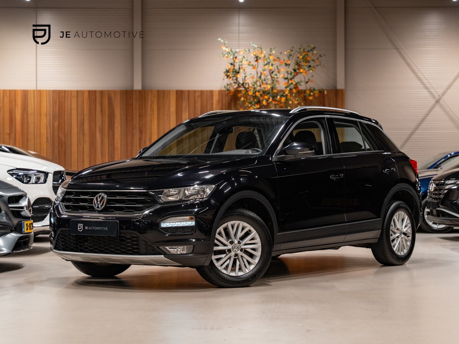 Volkswagen T-Roc 1.0 TSI 116PK, Apple Carplay, ACC, PDC, And, Voorwielaandrijving, Dealer onderhouden, Stof, Gebruikt