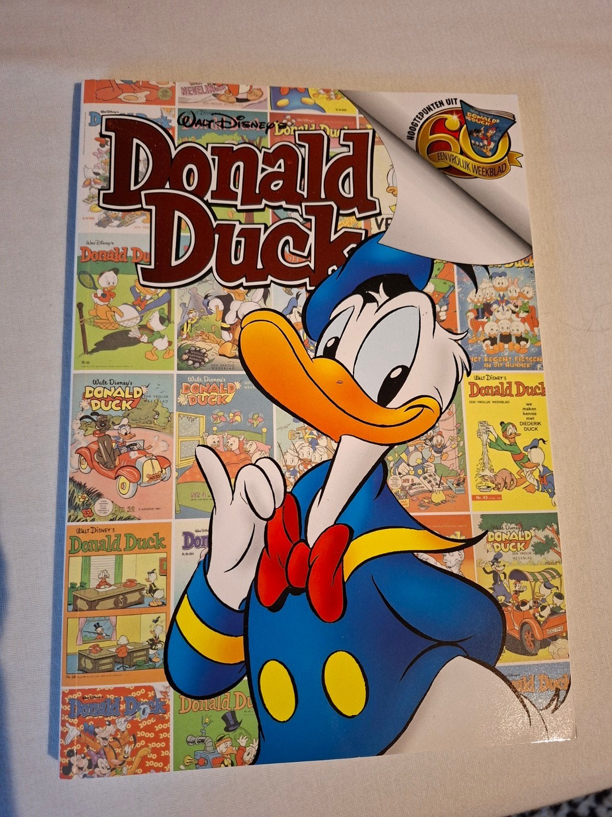 Donald Duck speciale editie 60e verjaardag, Ophalen of Verzenden, Zo goed als nieuw, Walt Disney, Eén stripboek