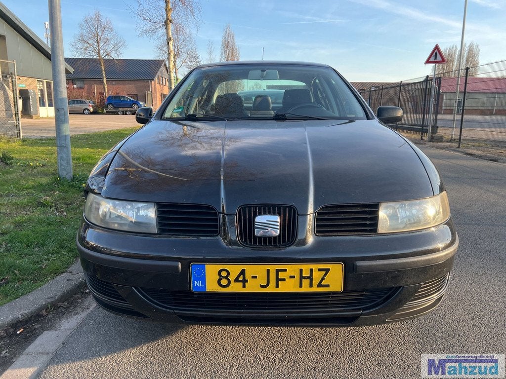 SEAT TOLEDEO 2 1.6 AZD ERT LC9Z Demontage onderdelen sloop, Gebruikt, Autovia A-2, Km 585 585
08760  Martorell, ES, Ophalen of Verzenden