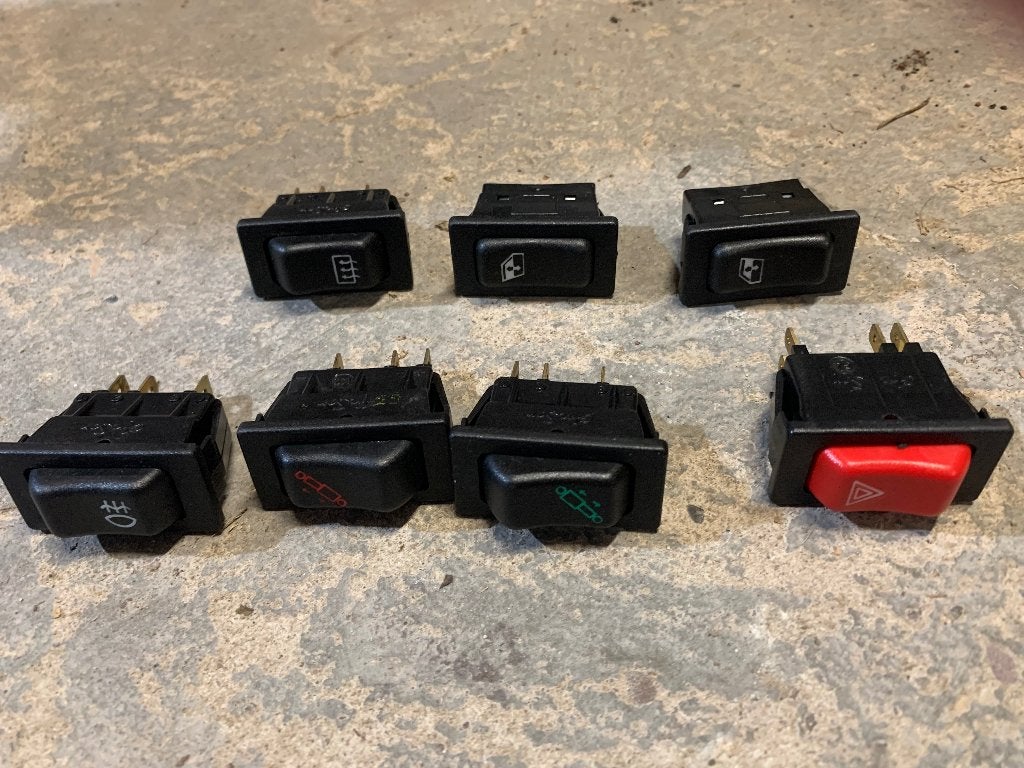 Alfa Romeo SZ RZ schakelaars, origineel, set van 7, Ophalen of Verzenden, Nieuw, Alfa Romeo