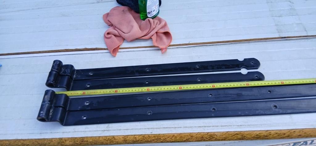 Hengen scharnieren verzinkt gepoedercoat RAL 9005 mat 45mm, Doe-het-zelf en Verbouw, Hang- en Sluitwerk, Ophalen, Gebruikt, IJzer