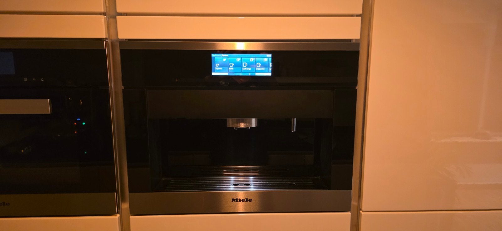 Miele CVA6805 Inbouw Koffiemachine - Luxe Uitvoering, Witgoed en Apparatuur, 10 kopjes of meer, Koffiemachine, Zo goed als nieuw