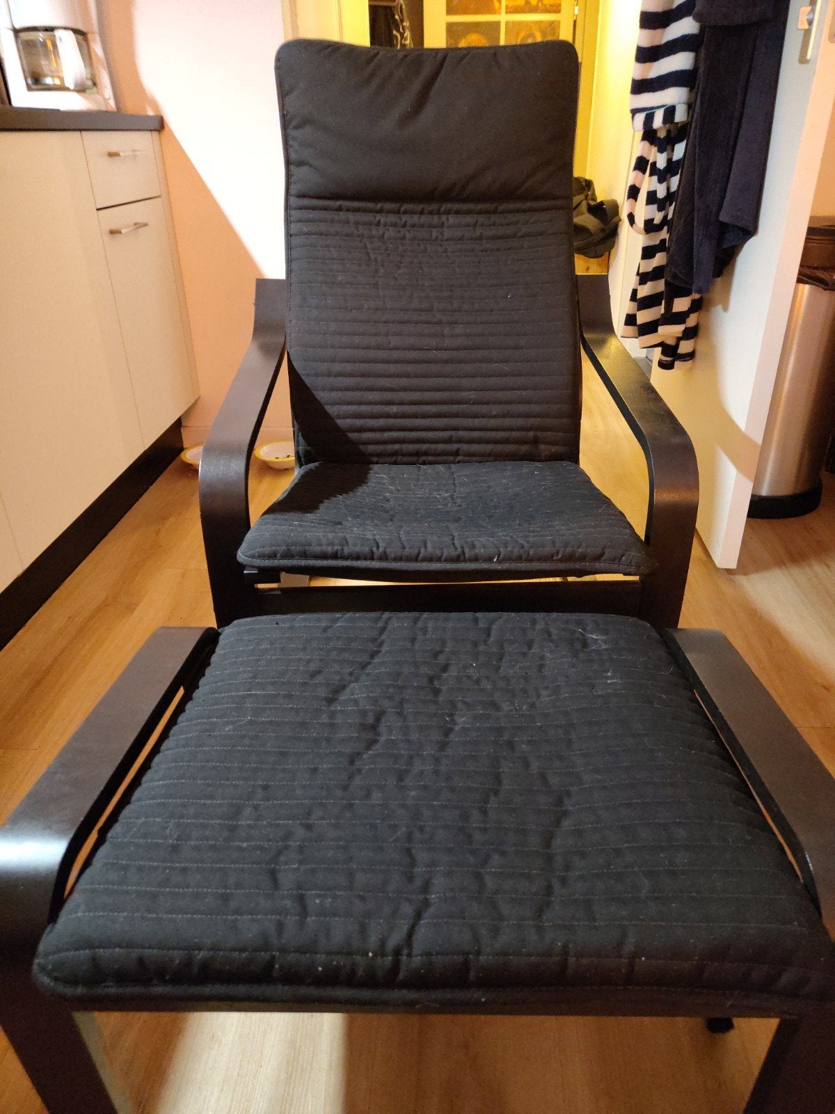 IKEA POÄNG fauteuil met voetenbank - Zwart/Bruin, Ophalen, Gebruikt, Modern, Scandinavisch, Zwart