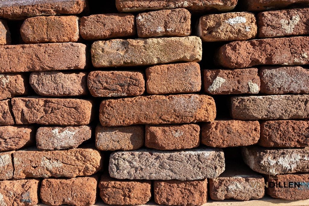 Antieke rode handvorm stenen waal ca 22 x 4.5 5.300 stuks, Doe-het-zelf en Verbouw, Metselstenen, Verzenden, Zo goed als nieuw