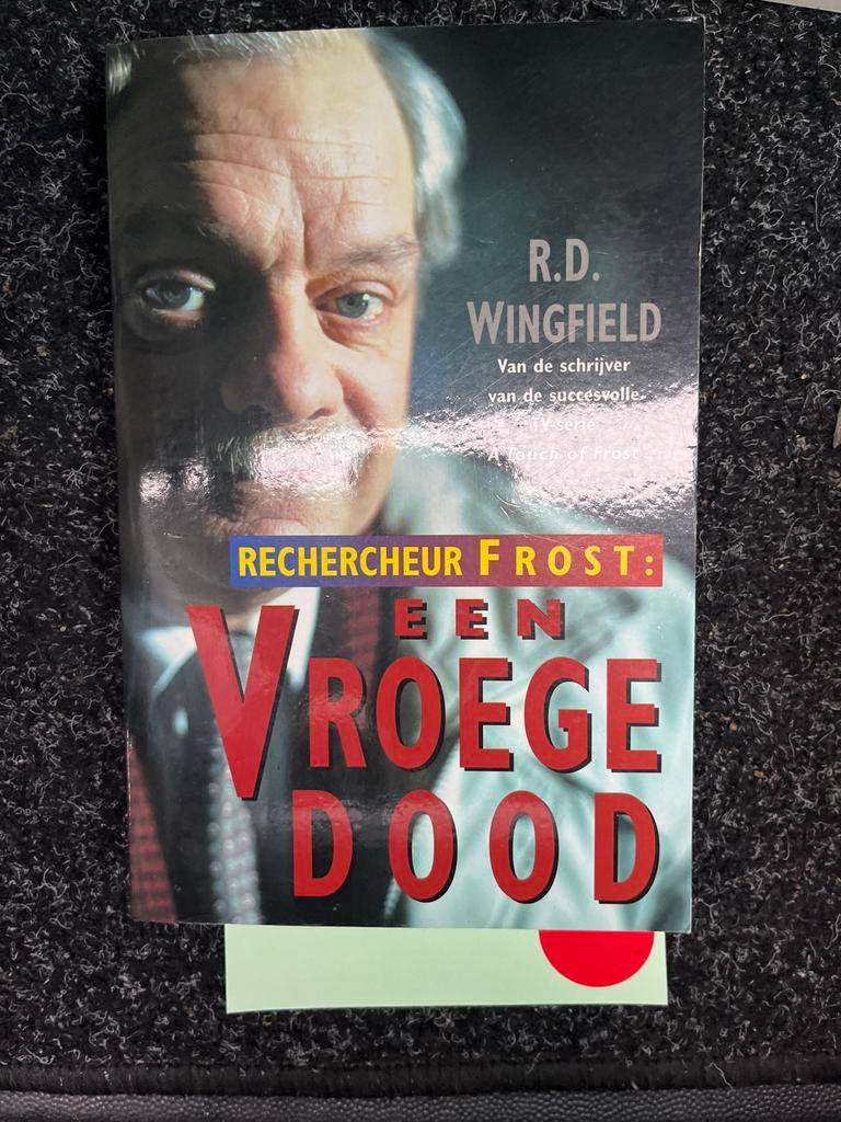 Rechercheur Frost: Een Vroege Dood - R.D. Wingfield, Boeken, Ophalen of Verzenden, Zo goed als nieuw, Tv-bewerking