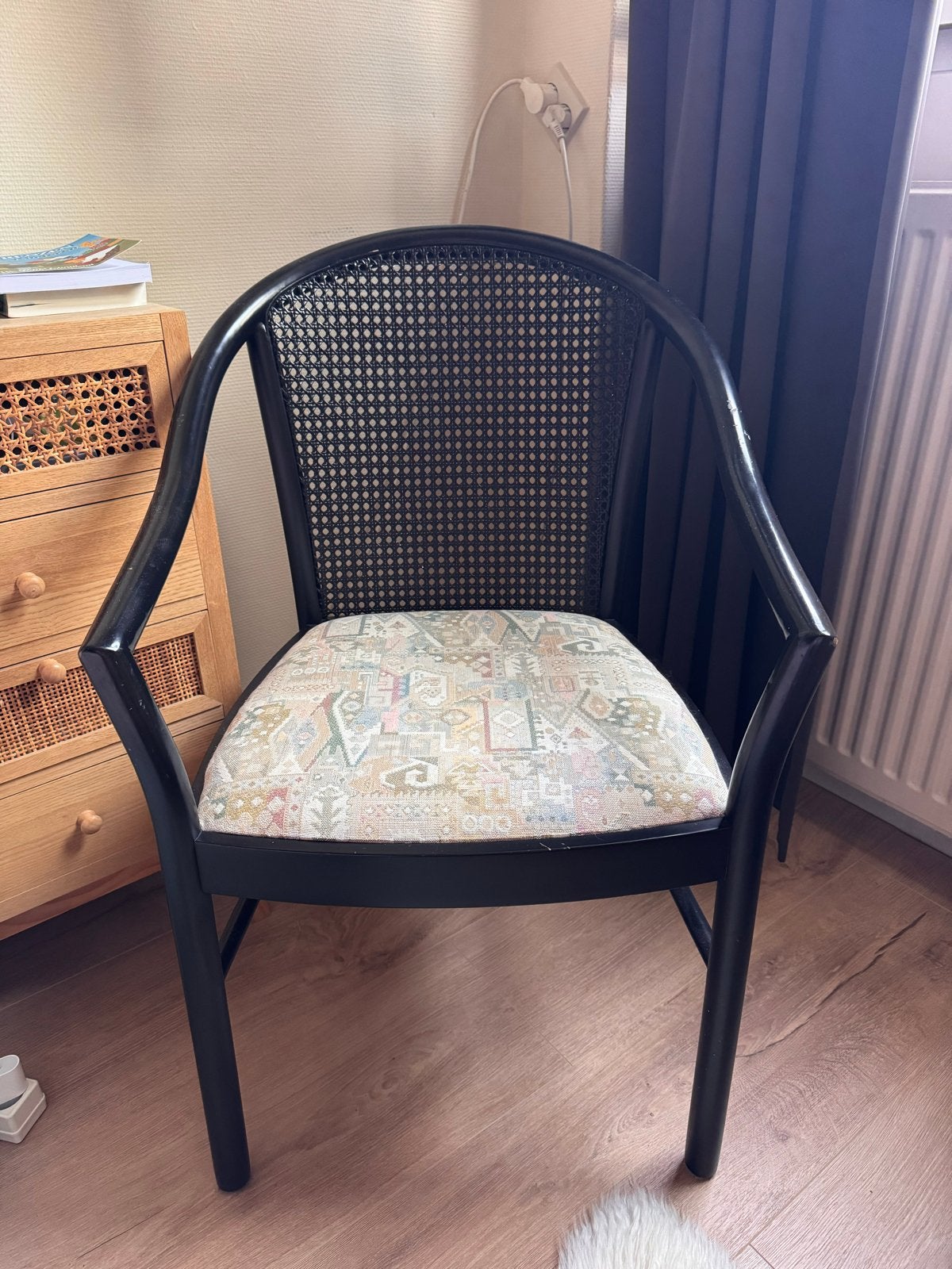 Zwarte webbing stoel met stoffen zitting, Ophalen, Gebruikt, Zwart, Eén